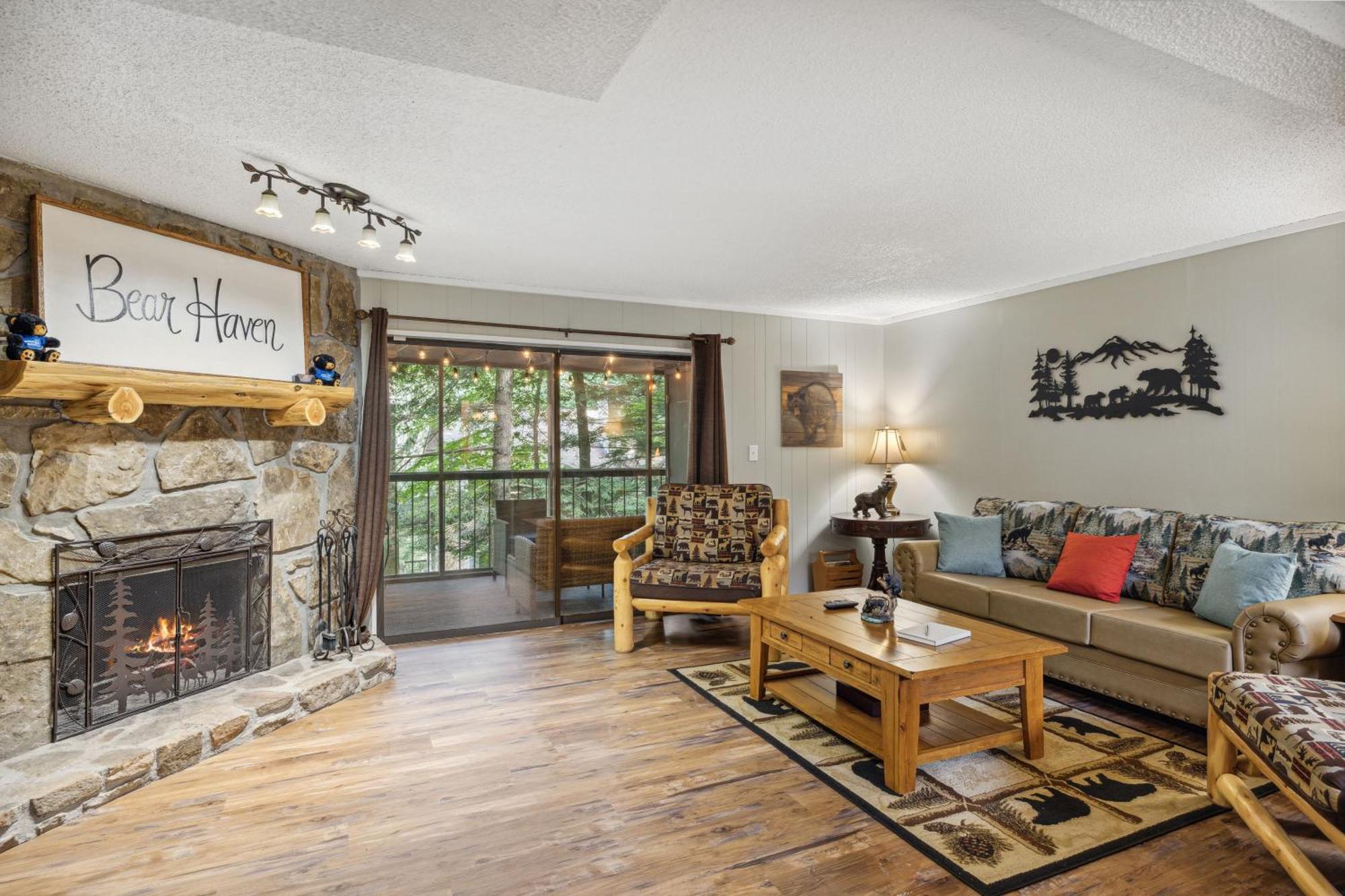 Obear Mountain Is A Newly Updated Condo In Chalet Village Of Gatlinburg! Buitenkant foto